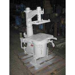 INTERNATIONAL molding machine (A2050) SOLD INTERNATIONAL molding machine (A2050) SOLD