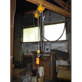 INGERSOL RAND 1/2 TON CHAIN AIR HOIST (A3147)