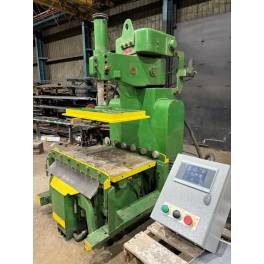 BMM molding machine (A7C3647)