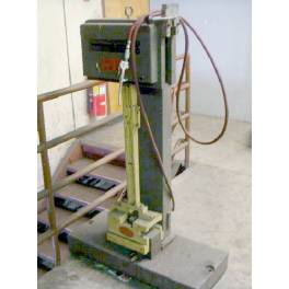 TINIOUS OLSON charpy tester (A2492)